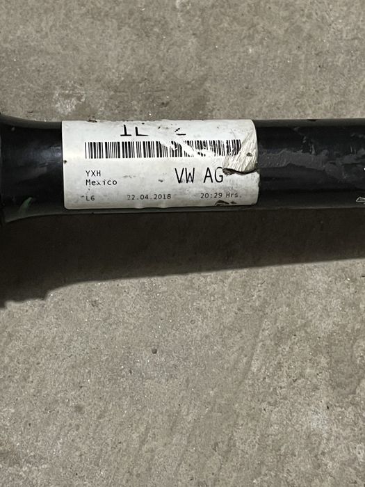 Піввісь/шрус VW Jetta