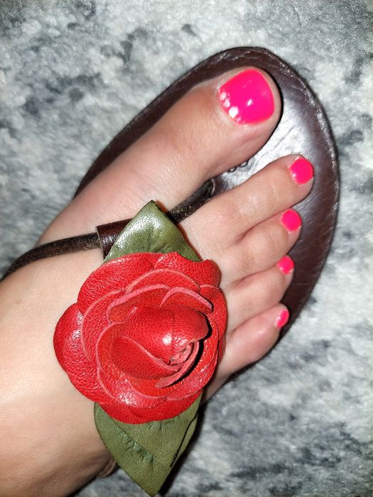 Klapki skórzane Tureckie 39 z różą