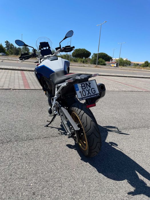 BMW F 900 GS - Extras -  Como nova - 860km - 5 anos garantia