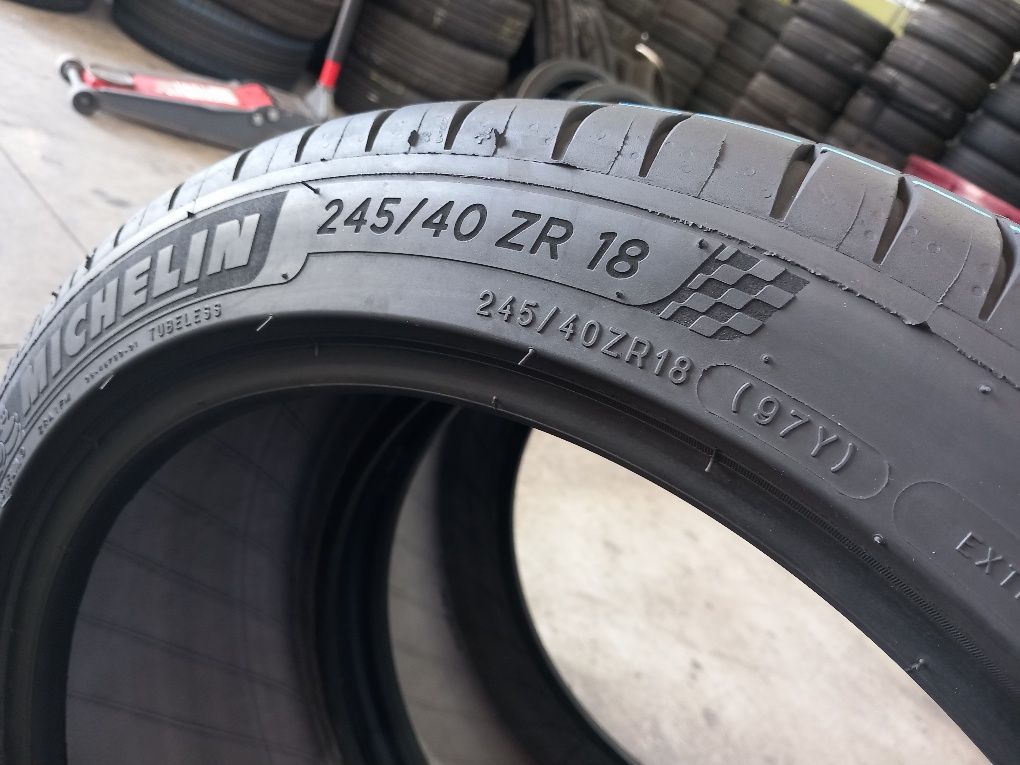 Pneus 245/40/18 Michelin Pilot Sport 4