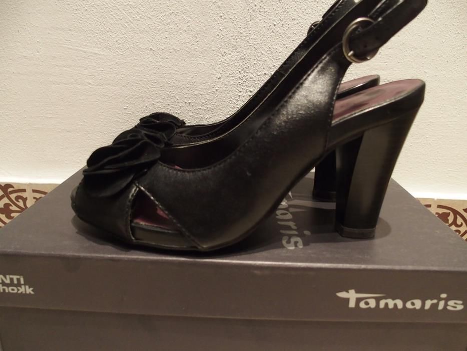 Buty letnie skórzane firmy Tamaris (rozm. 38)