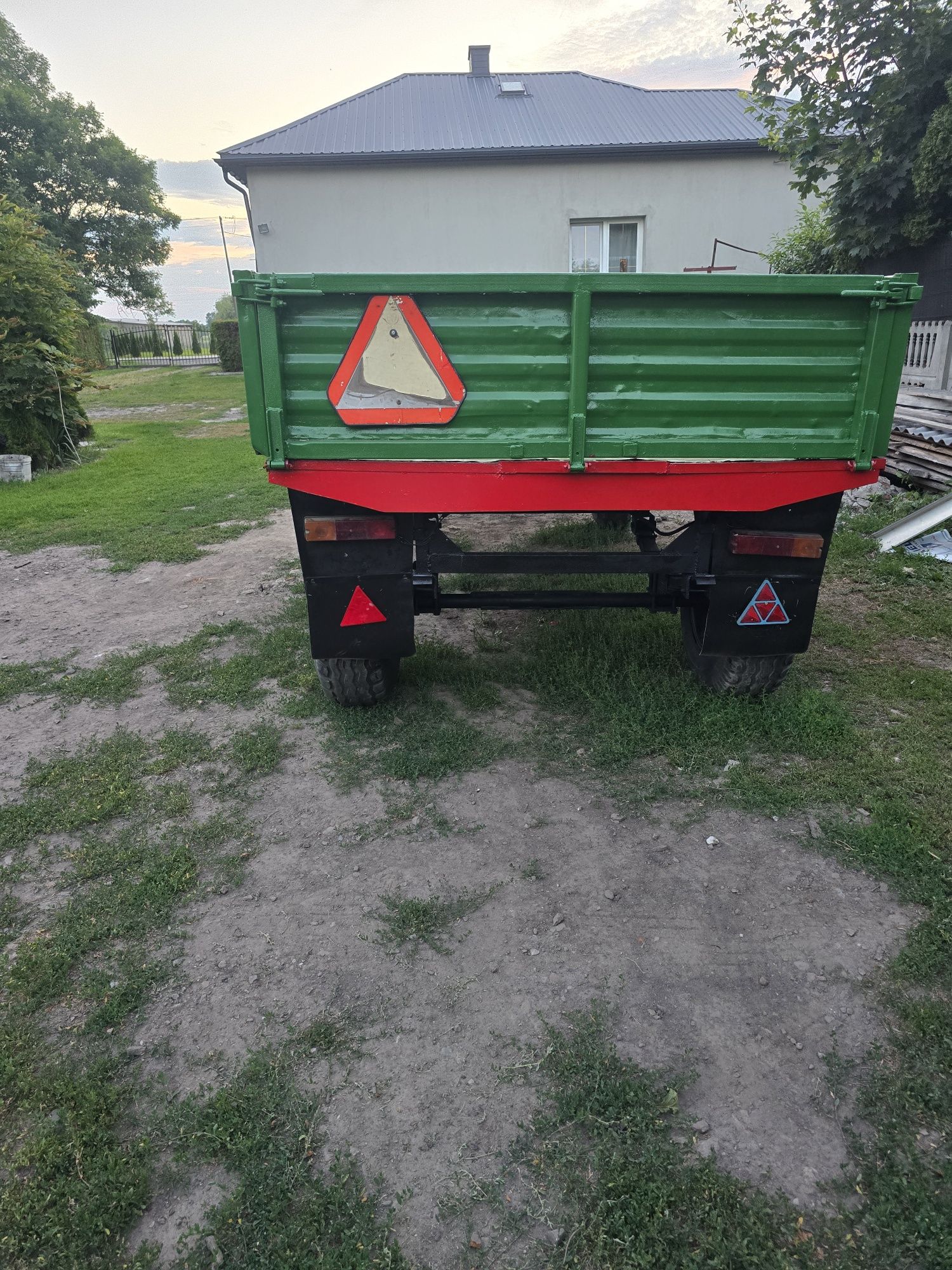 Sprzedam Przyczepę/ Wóz 3,5t