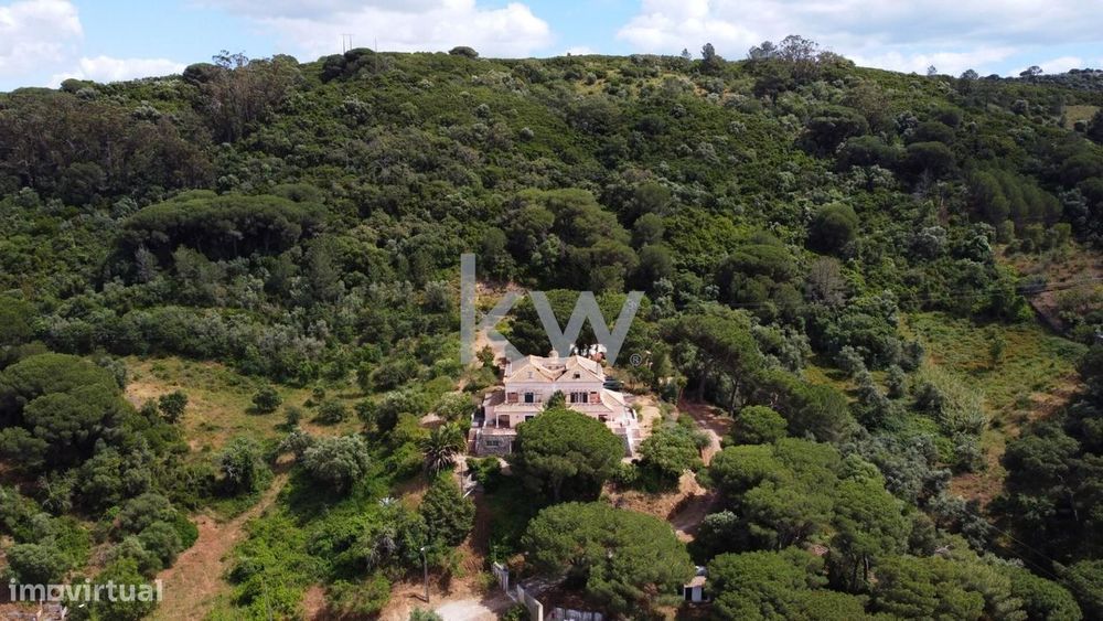 Quinta em Palmela com 2 Moradias e Piscina