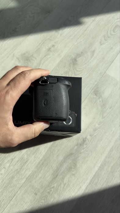 Продам фотоаппарат panasonic gh5s