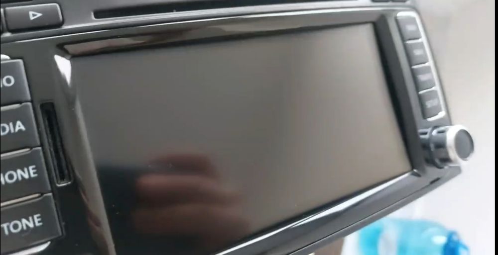 Штатна магнітола фольксваген Туарег Мультиван