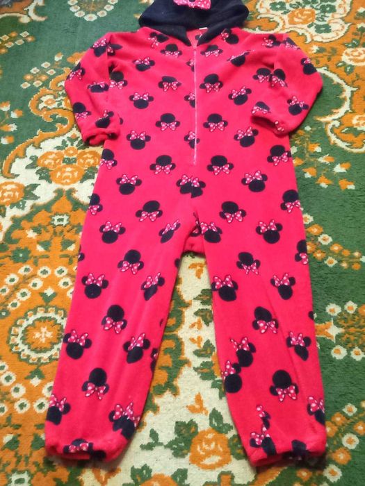 Детские  пижамы  и  кигуруми.