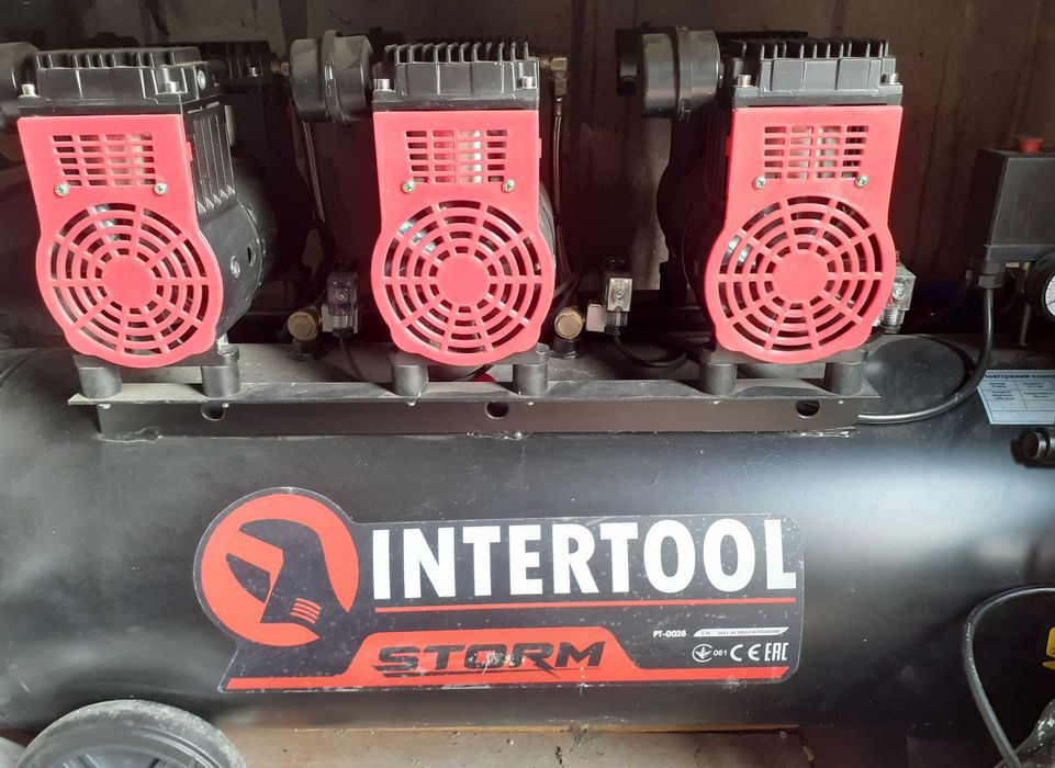 Срочно Компрессор Intertool storm pt-0028