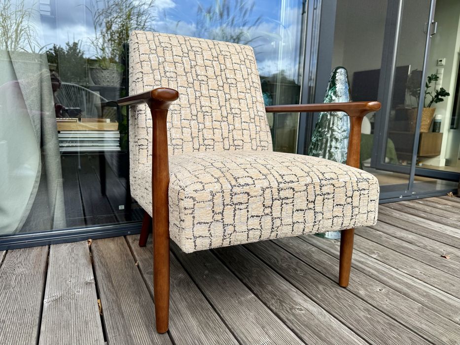 NOWY fotel styl mid century, PRL, piekna tkanina, retro styl, drewno