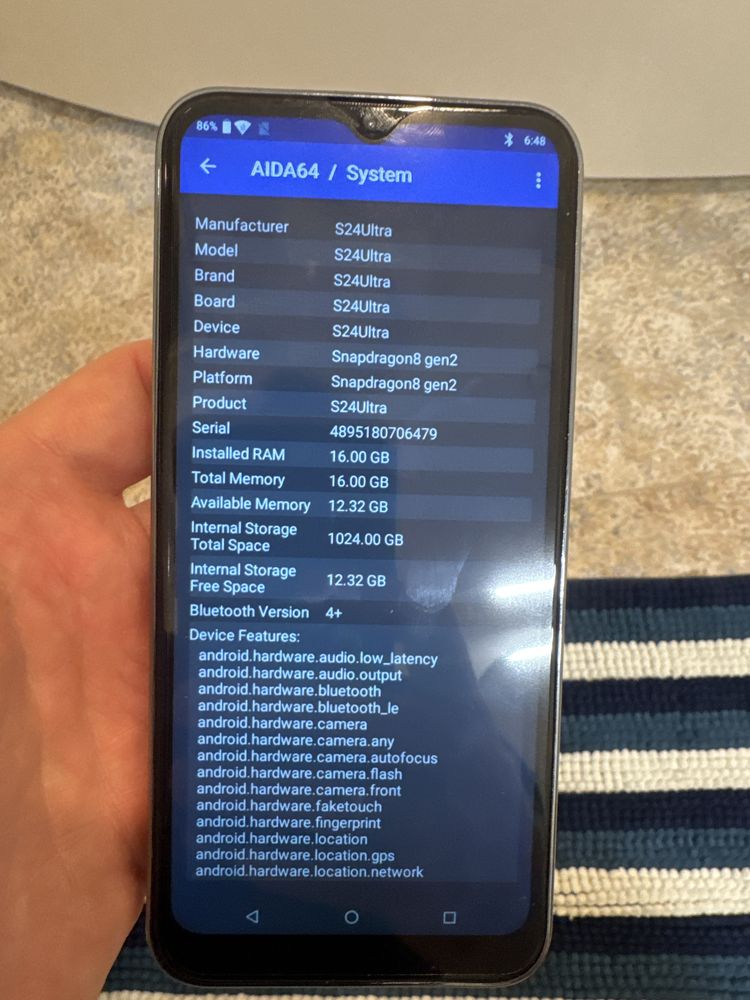 Telefon S24u prawie nowy