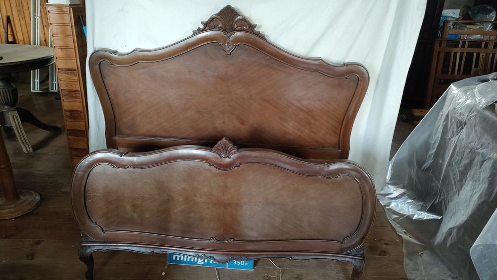 Cama completa antiga casal em madeira 1,40