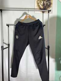 Спортивні штани Adidas Manchester United