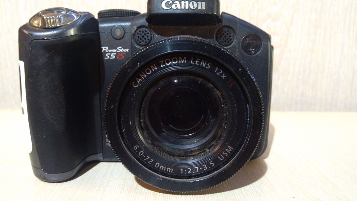 Продам фотоапарат Canon PC1234