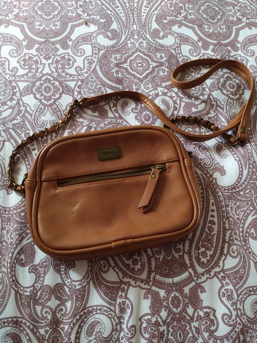 Carteira castanha pequena da Parfois