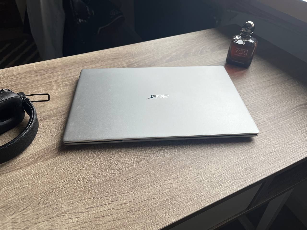 Ноутбук Acer Swift 1 SSD 512/8