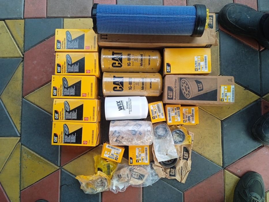 Продаю масляні та палевні фільтра.