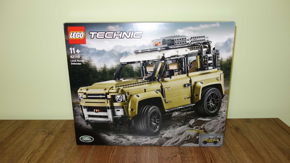 LEGO Technic 42110 Land Rover Defender