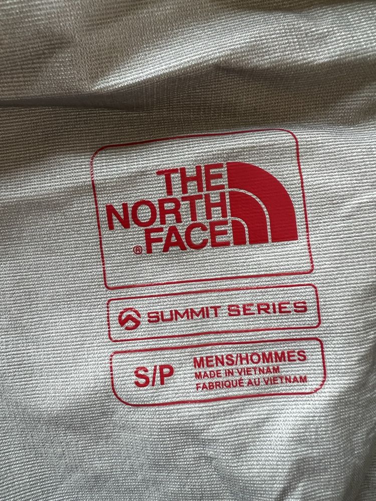Męska kurtka The North Face Summit Series HyVent Alpha. Rozmiar S.