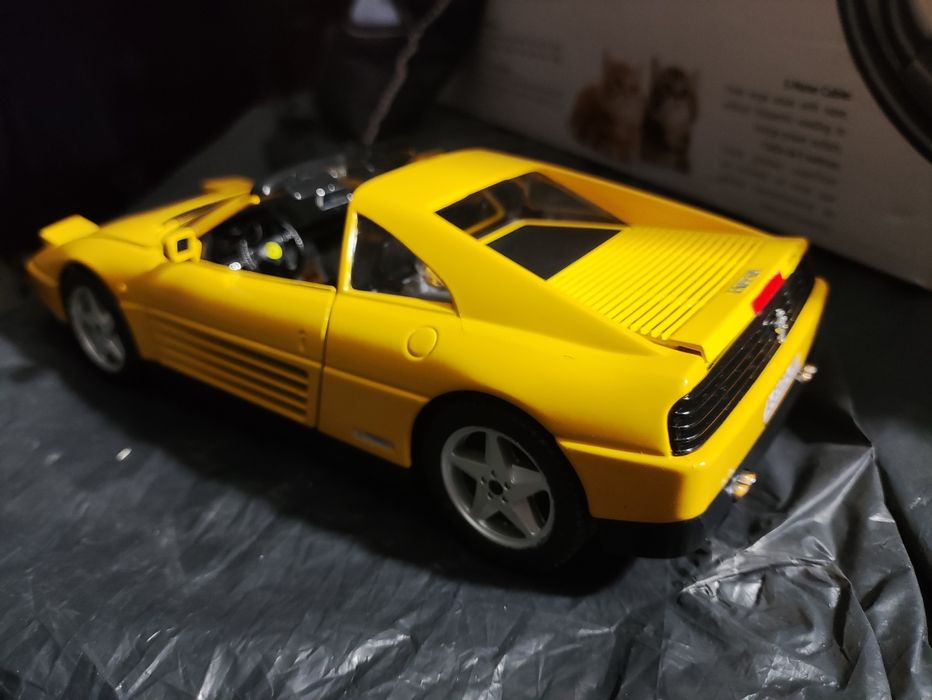 Ferrari 348ts 1/18 marca Mira