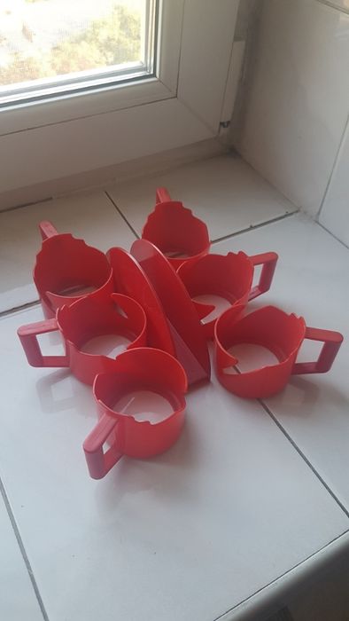 Набор пластиковых подстаканников + салфетница