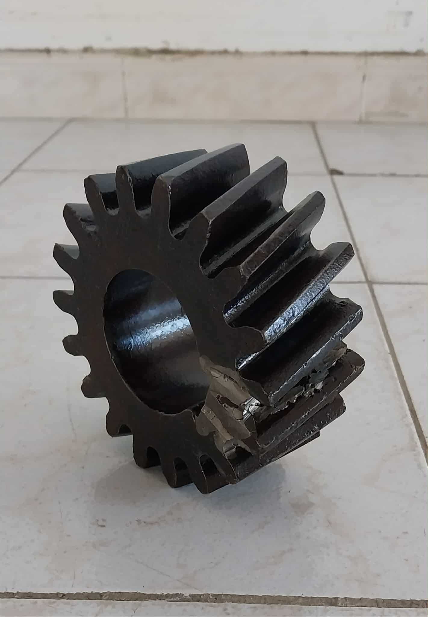 Carrete Industrial VINTAGE em Ferro Fundido. Decorativo