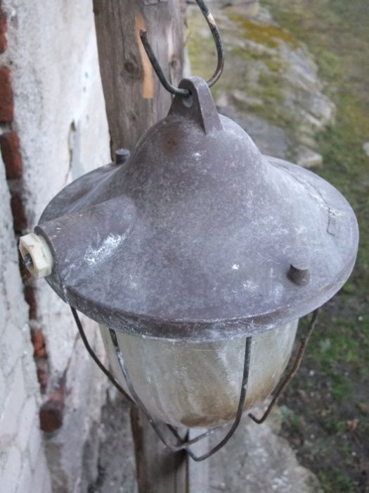 Lampa kanałowa okres PRl