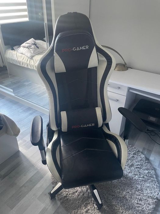 Sprzedam fotel gamingowy