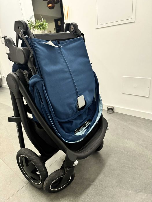 Carrinho de bebé maxi-cosi