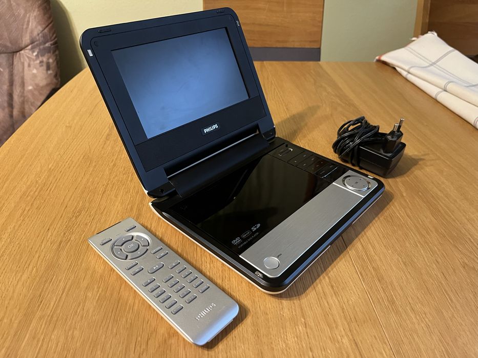 Odtwarzacz DVD Philips PET731/12