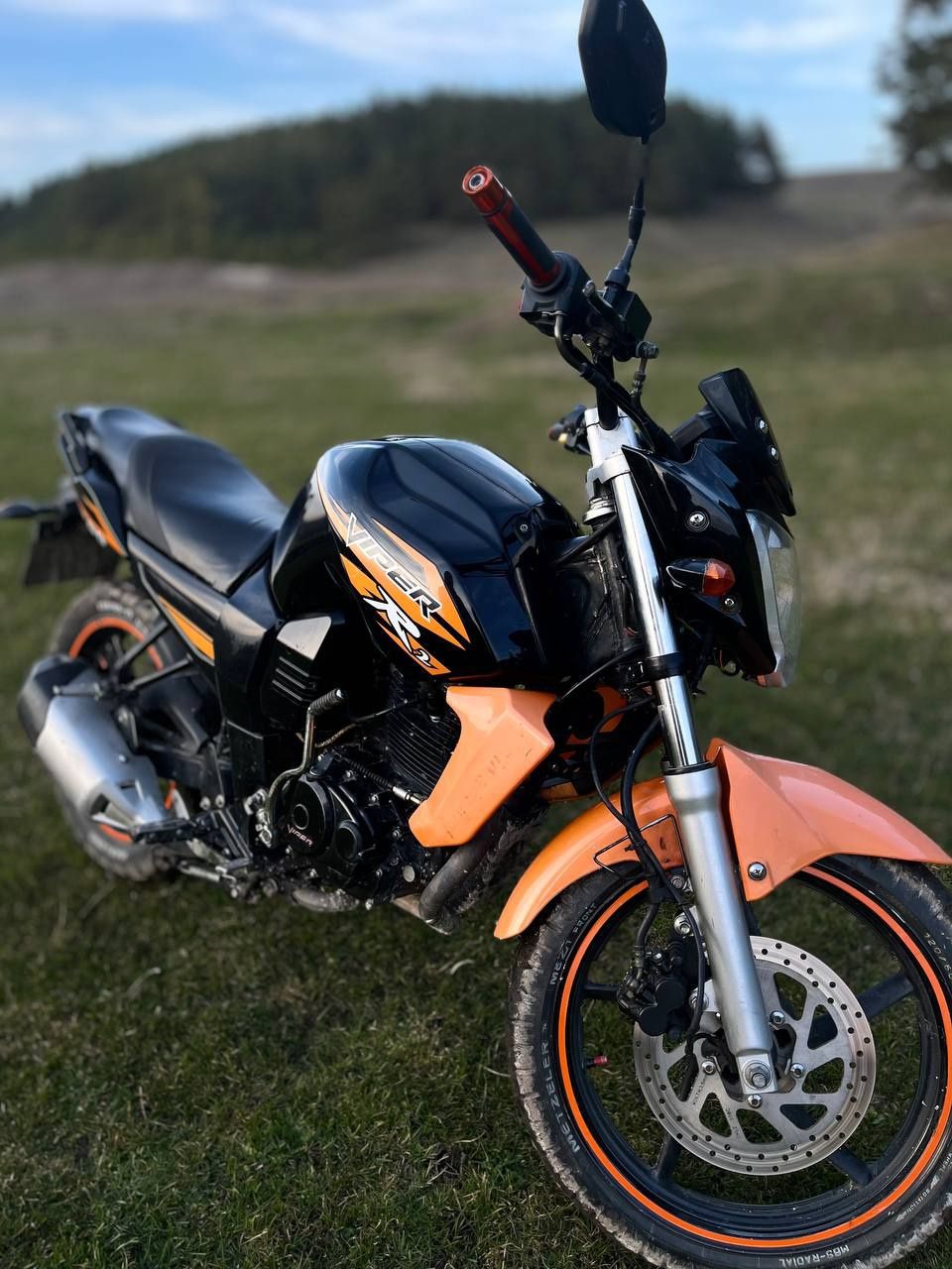 Продам мотоцикл Viper r2 200