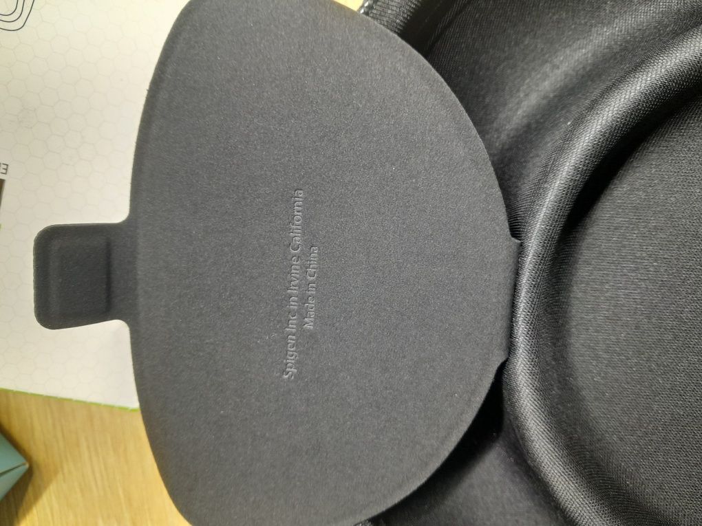 Etui spigen kompatybilne z airpods max szare
