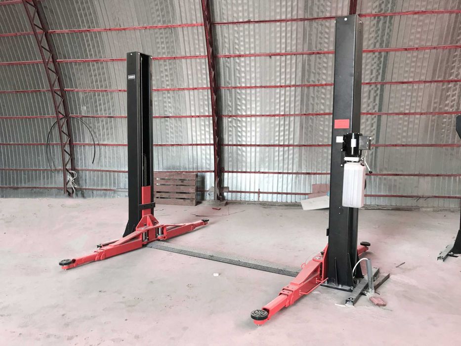 Podnośnik dwukolumnowy 5t Well Kraft L-2050B