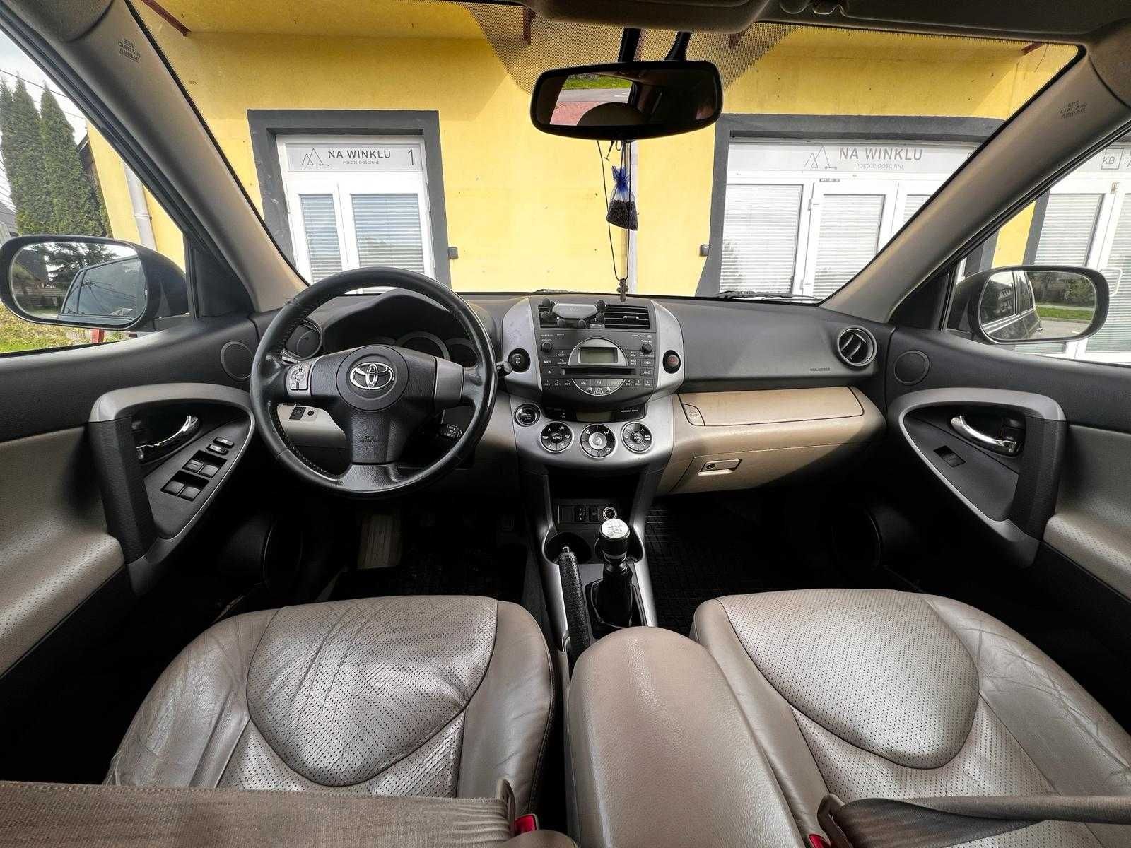 Toyota RAV4 2007 4x4 bogate wyposażenie skóra, ASO, polski salon