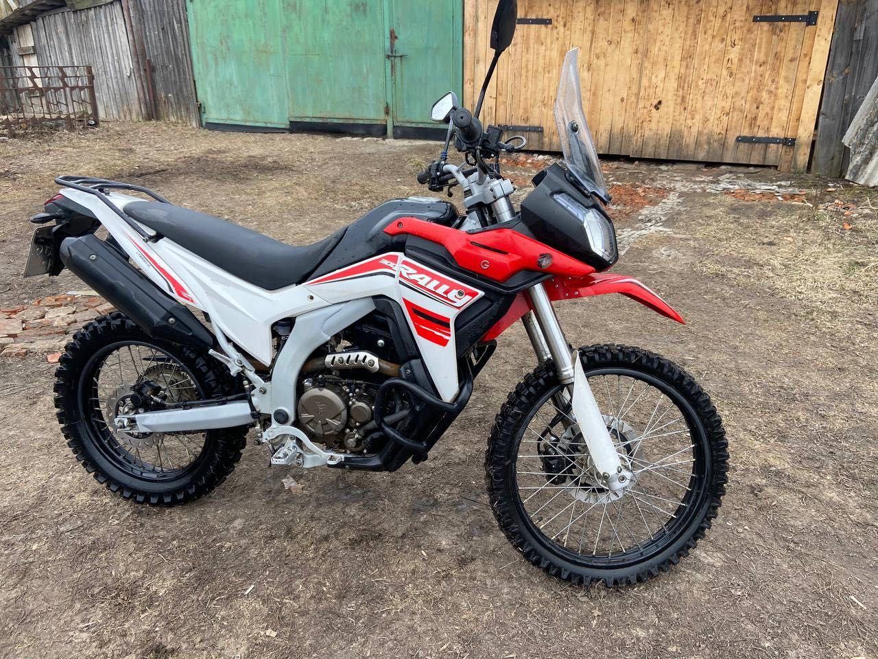 Voge 300 rally (Loncin)