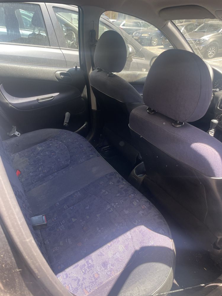 Peugeot 206 1.2 gasolina