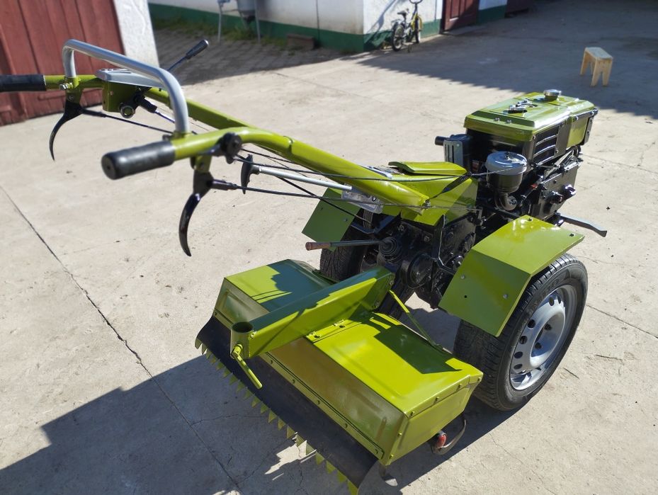 Продам мотоблок 8 кс