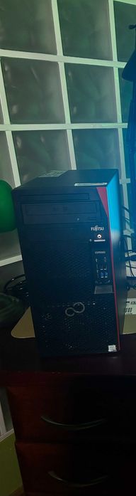 Komputer Biurowy Monitor Klawiatura mysz Głośniki