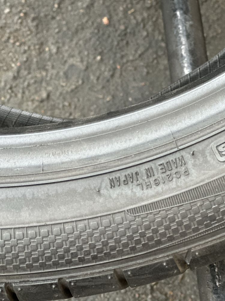 Dunlop SportMaxx tt 215/45 r18 7.4мм без року