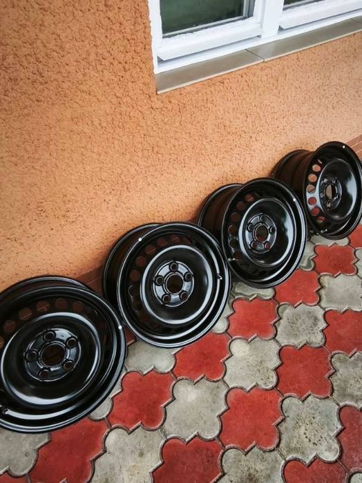Felgi stalowe 16 VW T5 T6  5x120 super stan czujniki ciśnienia powiet
