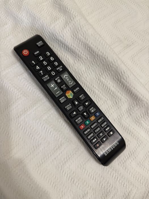 Samsung Smart TV 40” (modelo UE40EH5300W)