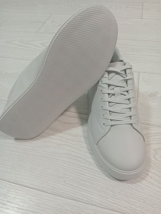 Кеди, кросівки Zara