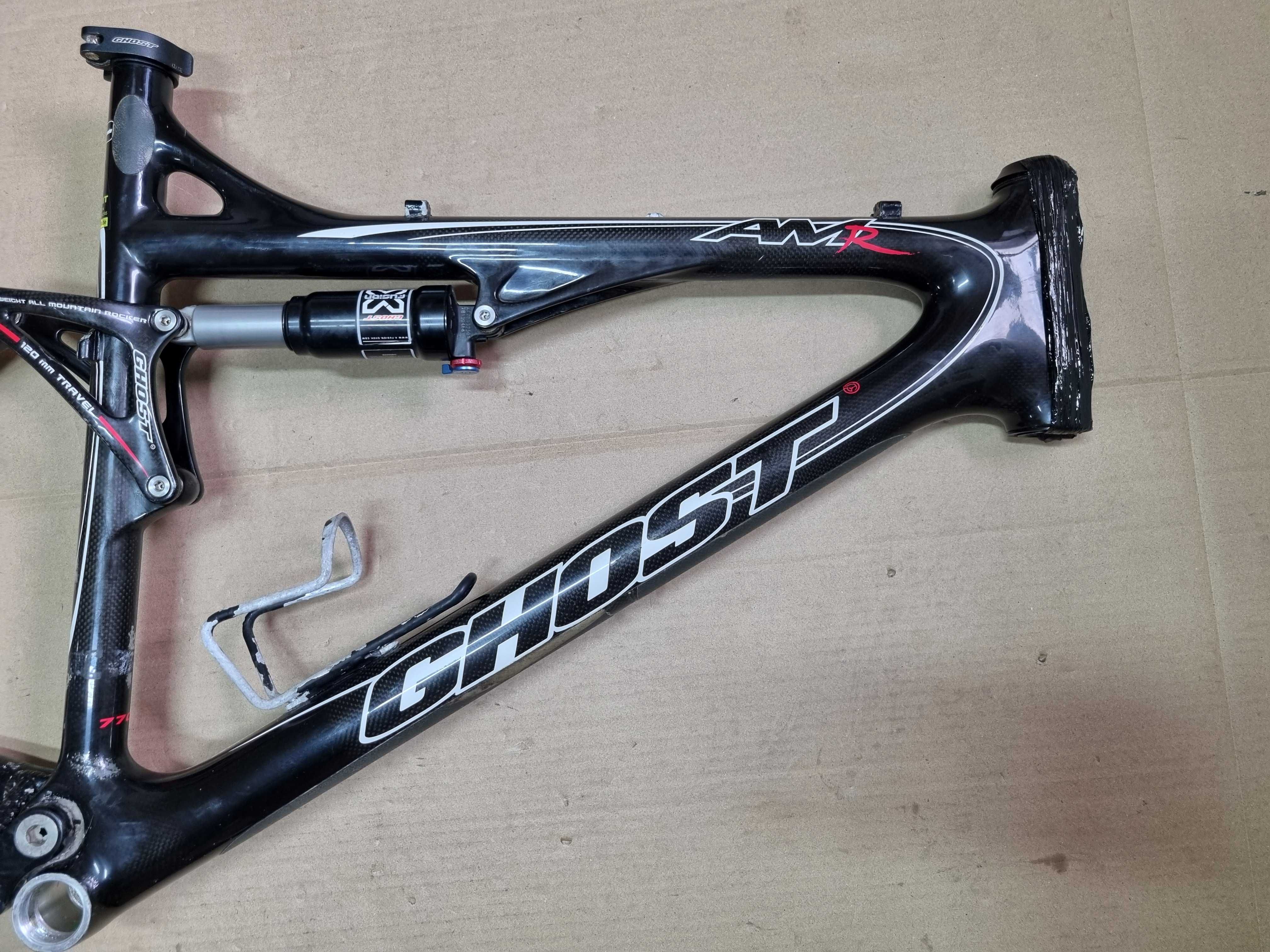Rama typu full Ghost AMR 7700 Carbon pod 26