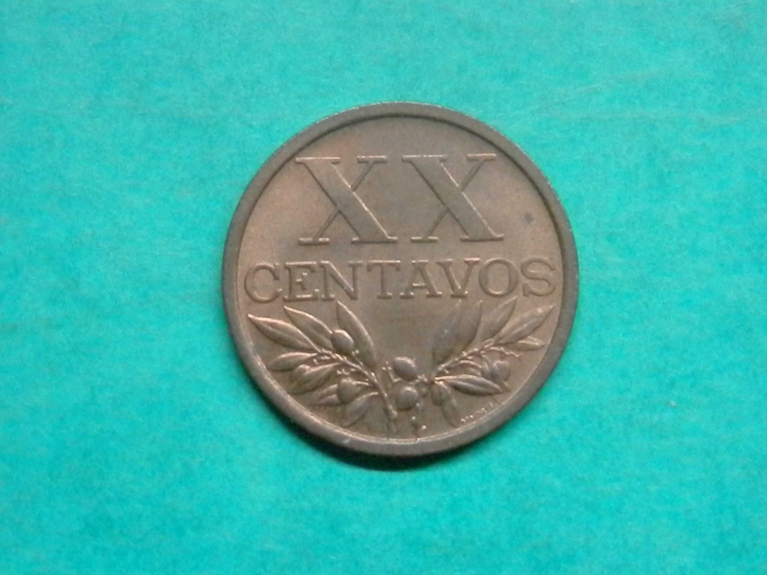 1202 - 3 de XX cent. 1965, 1966 e 1967, novas, por 3,50 já c/portes