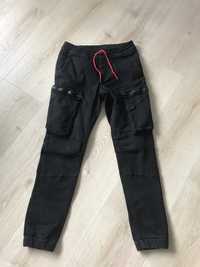 Spodnie młodzieżowe Cropp bojówki sciągacze czarne roz 28 regular fit
