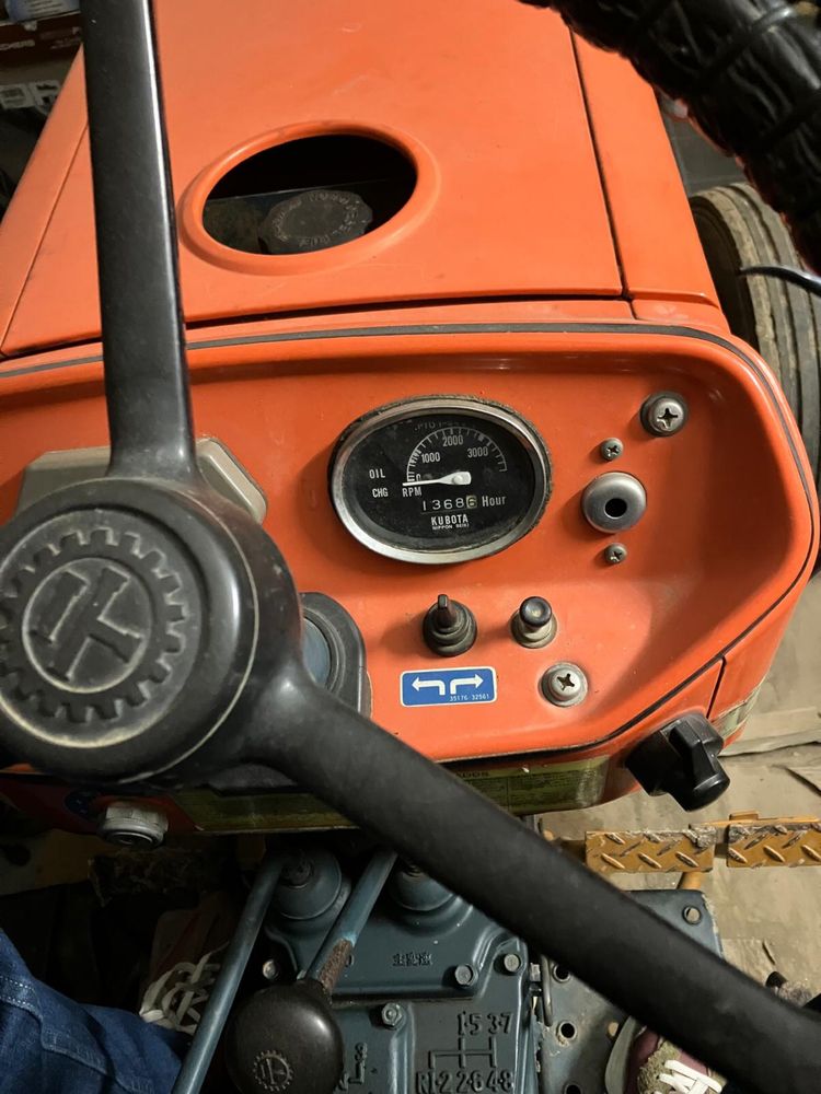 Tractor kubota poucas horas de uso