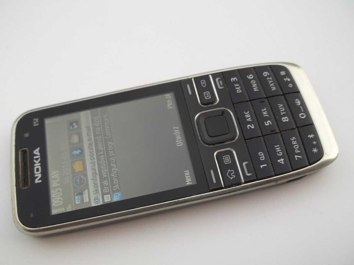 Telefon Nokia E52 Komplet  Bardzo Ladna. Czarna. nr2