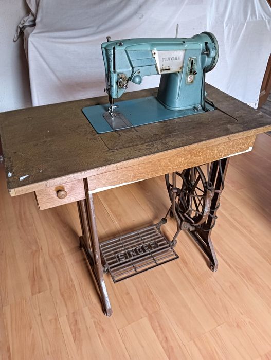 Máquina de costura Singer