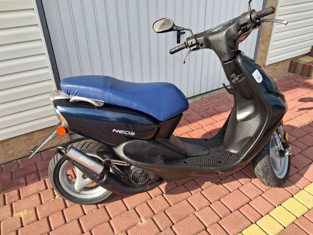Skuter  Yamaha neos 50