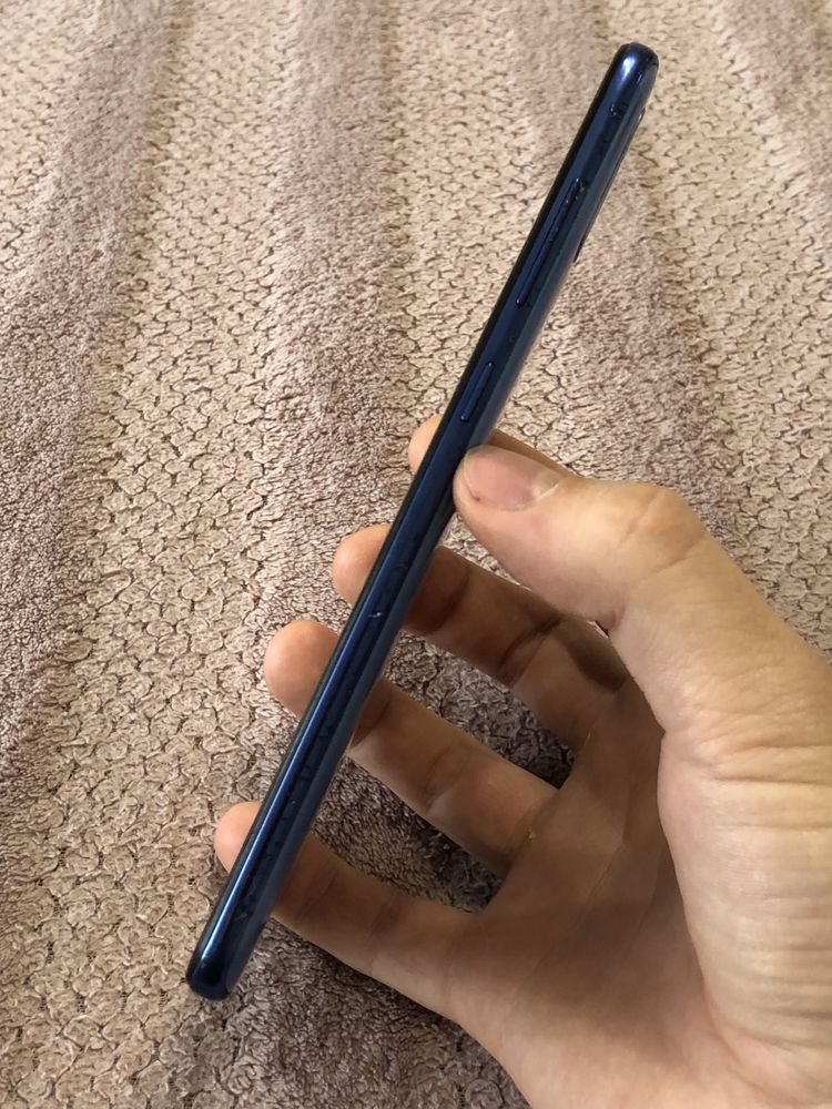 Телефон Samsung Galaxy A70