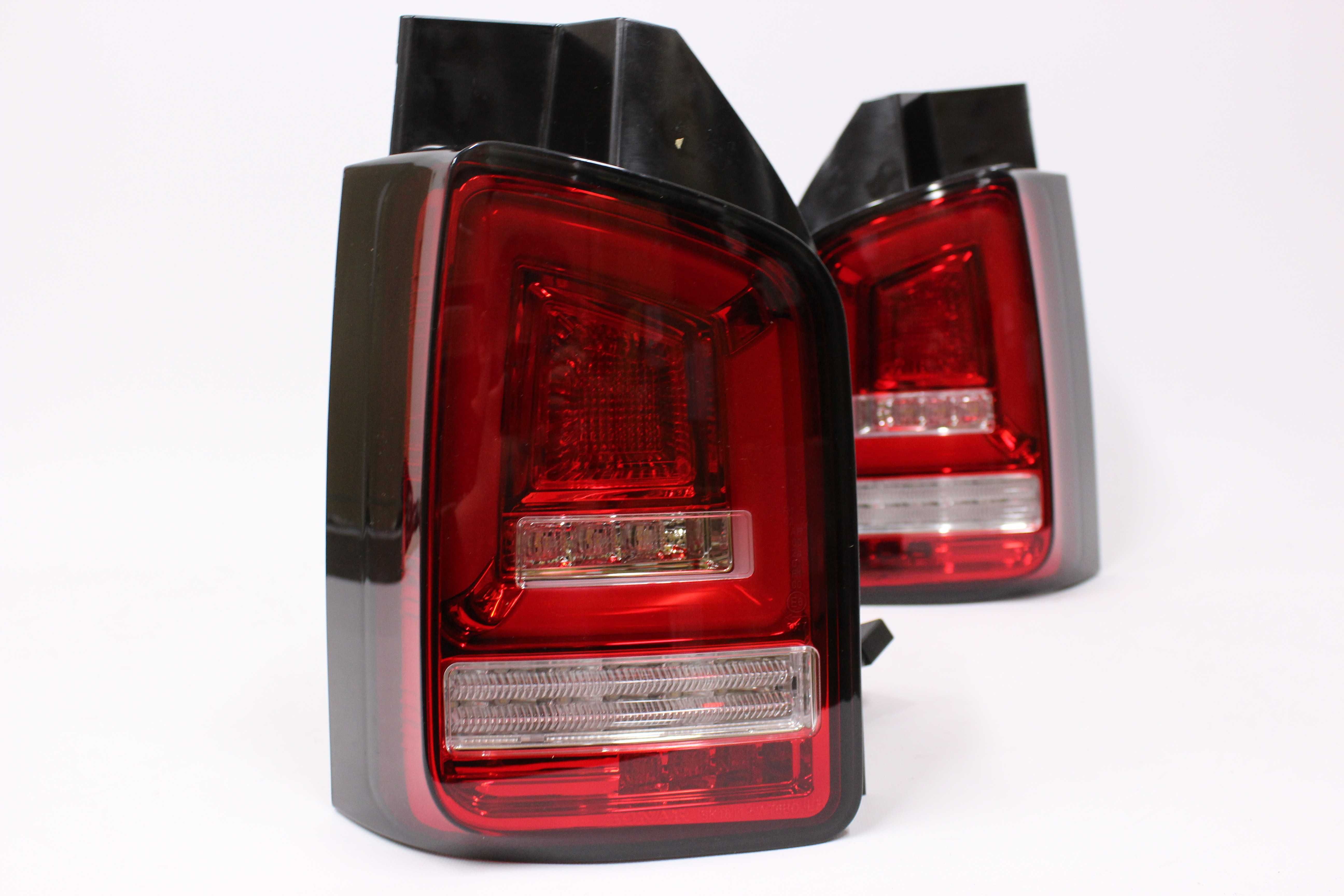 Lampy tył tylne VW Transporter T5 10-15 DRZWI LED BAR Dynamiczne NEON