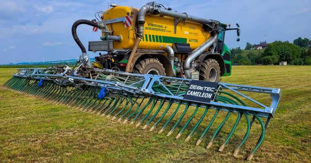 Aplikator stopkowy łyżwowy BeTEC 15m V-Trail 2 sieczkarnie 2 kola podp